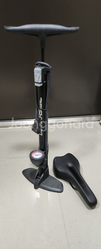 도마스핏불 자전거 판매합니다.--5