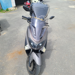 n-max125팝니다.