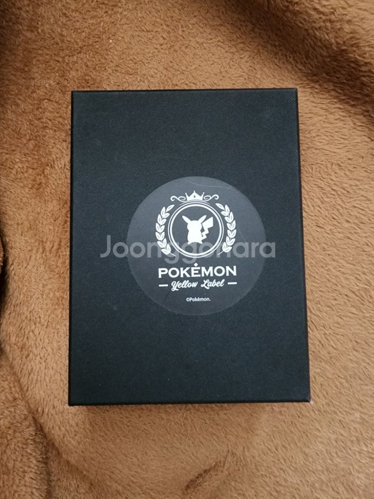 Yellow Label 피카츄 여권 케이스--1