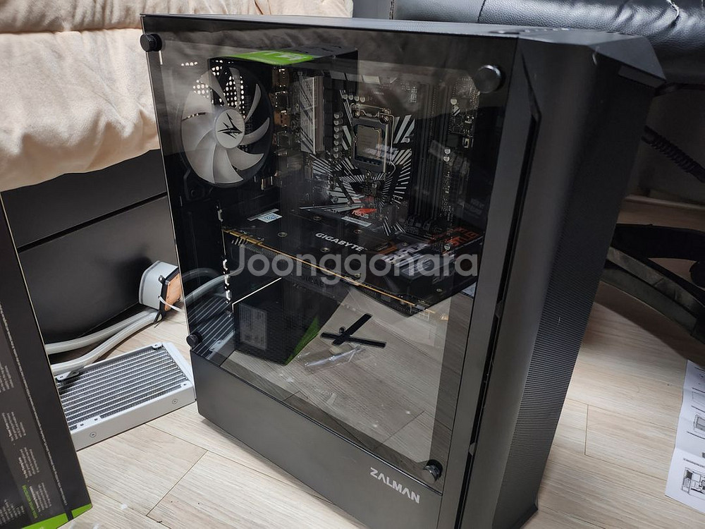 i7 8700k, Gtx 1080 기가바이트, 본체--9