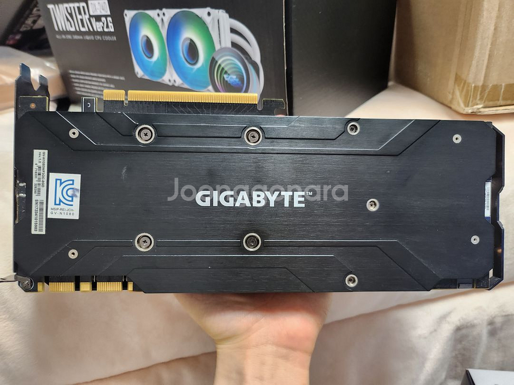 i7 8700k, Gtx 1080 기가바이트, 본체--7