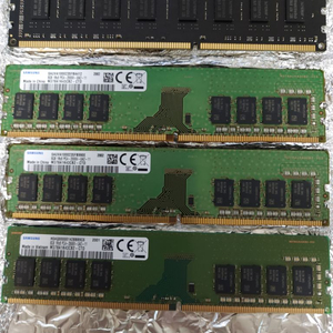 삼성 렘 램 메모리 8GB DDR4 3개와 DDR3 팔