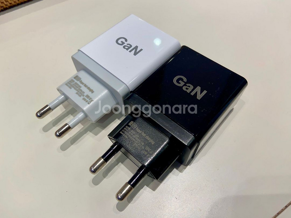 USB 65W 듀얼 초고속 충전기--1