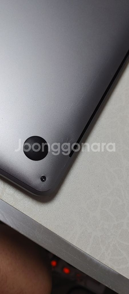 맥북프로15인치 2018 팝니다--4