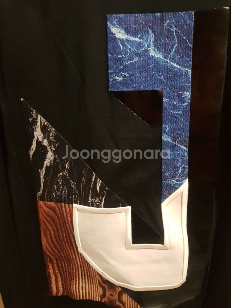 준지 롱슬리브 반팔 판매 합니다--2