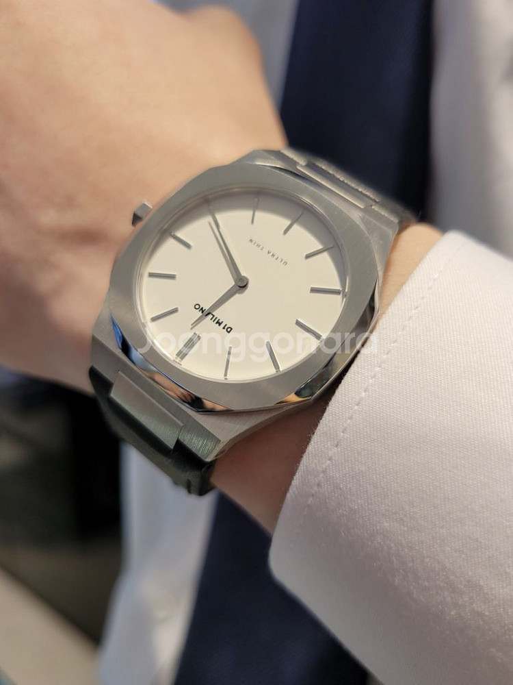 D1밀라노 울트라씬 가죽시계 새상품--2