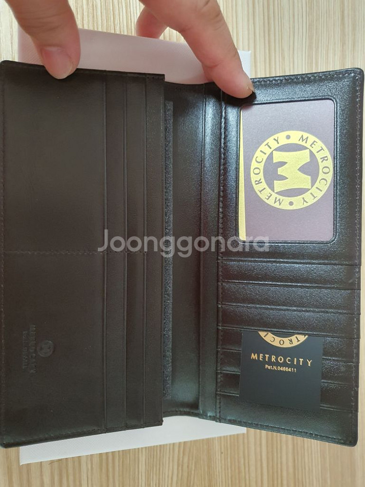 (새제품)메트로시티 남성장지갑--1