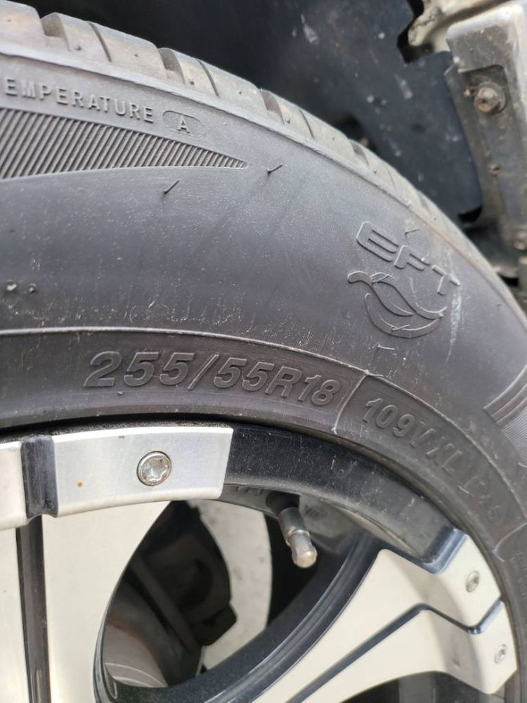 (코란도) 18인치 쿤드라 휠+타이어--1