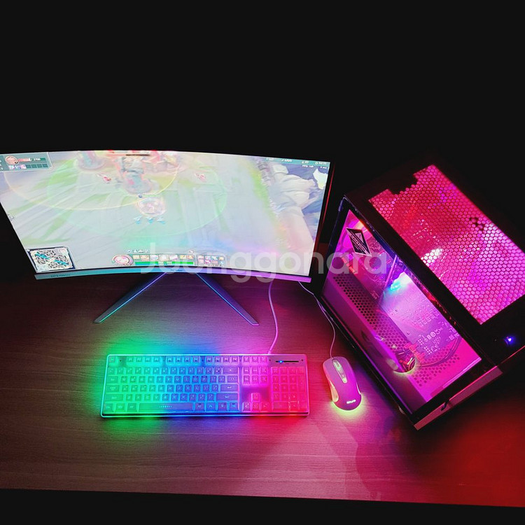 게이밍 컴퓨터 풀세트, 144hz 27인치 모니터예요--3