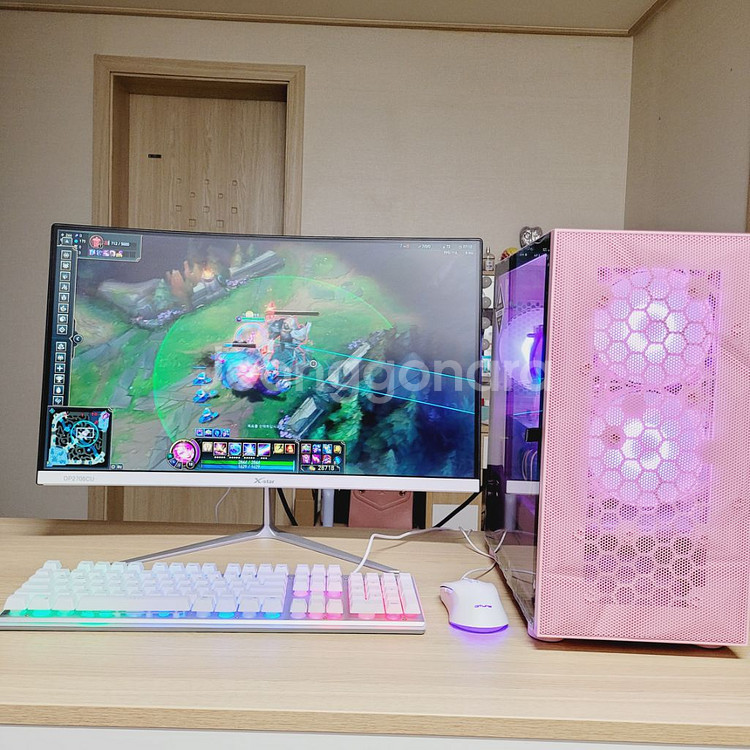 게이밍 컴퓨터 풀세트, 144hz 27인치 모니터예요--9