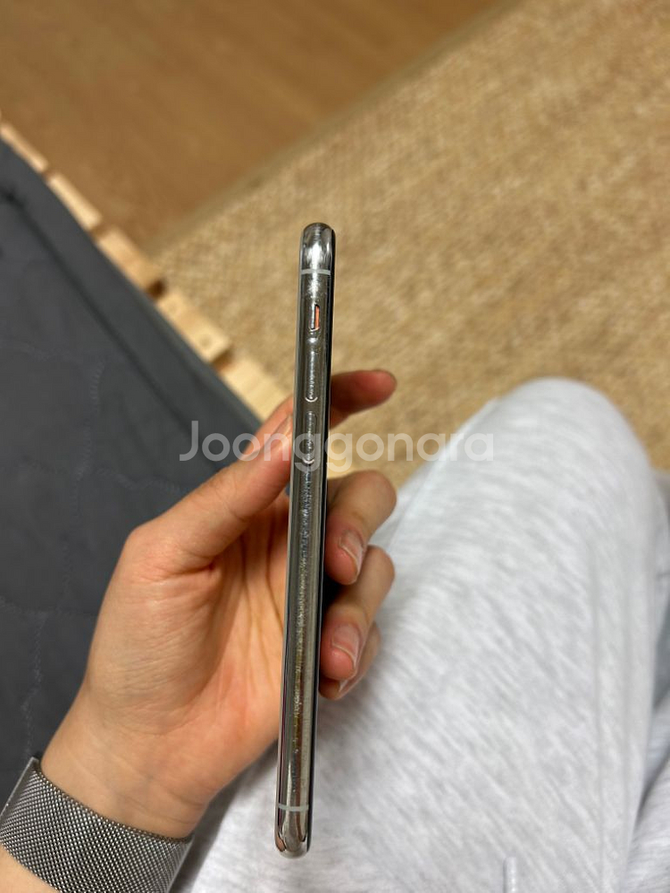 아이폰11pro 64기가 화이트--1