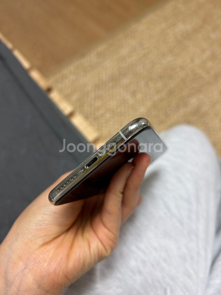 아이폰11pro 64기가 화이트--3