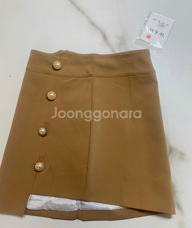 진주골드단추베이지치마 팔아요--0