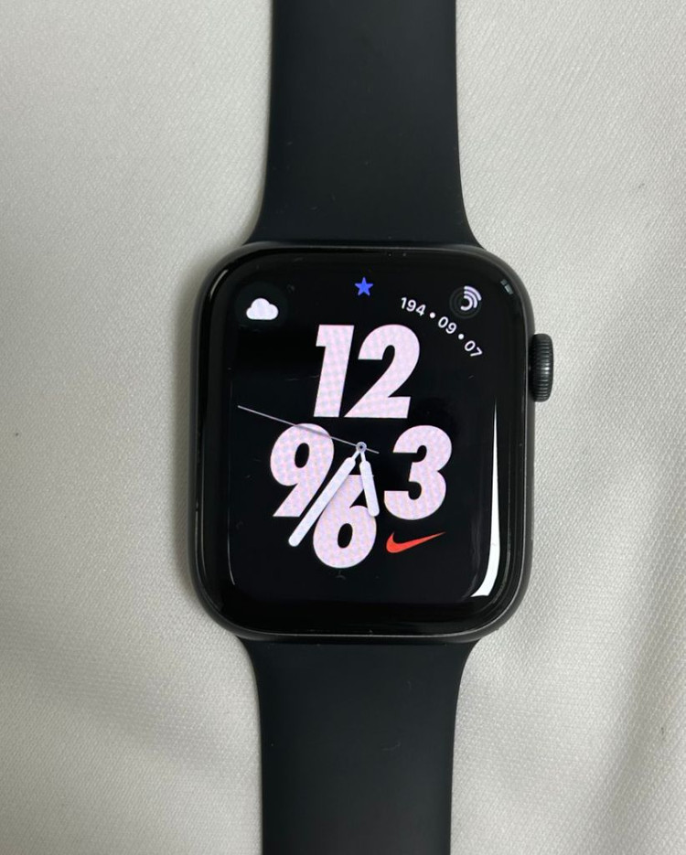 애플워치6 44mm GPS 알루미늄--1