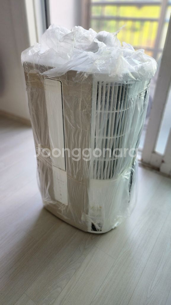삼성 윈도우핏 5평형 창문형 에어컨 AW05A5171--1