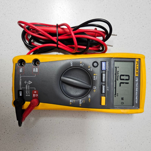 FLUKE 179