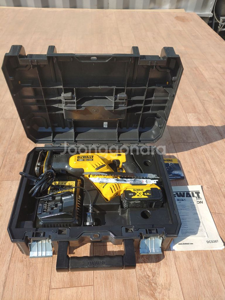 디월트충전컷쏘 DCS367 P1전기톱 충전전기 | 드릴/전동공구 | 중고나라