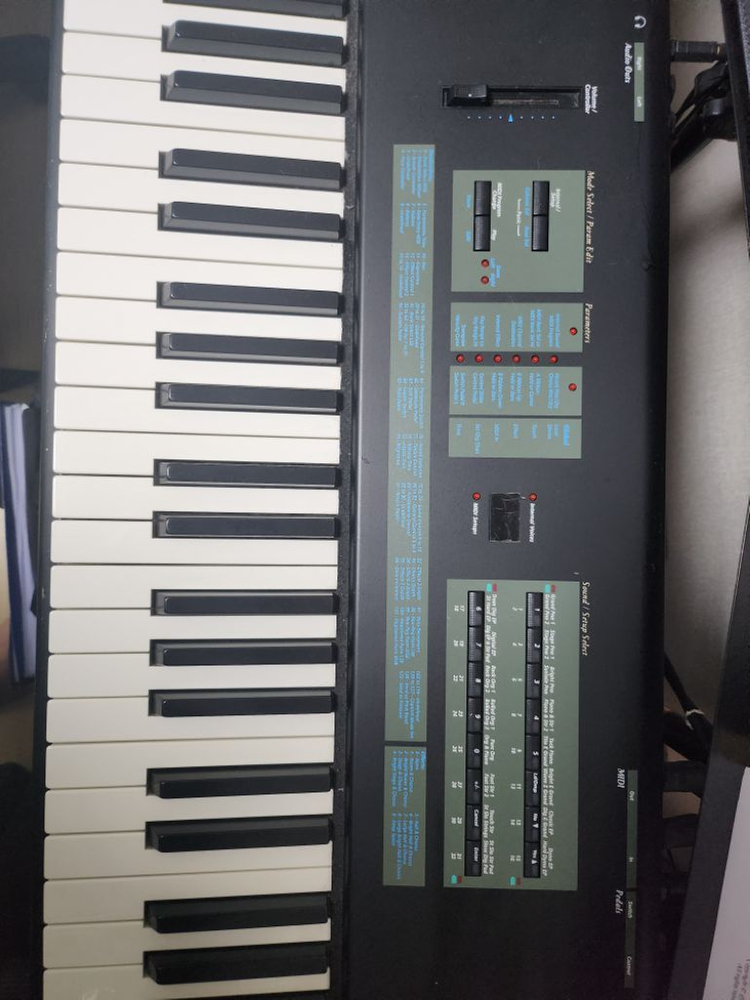 커즈와일 SP88X 이미지