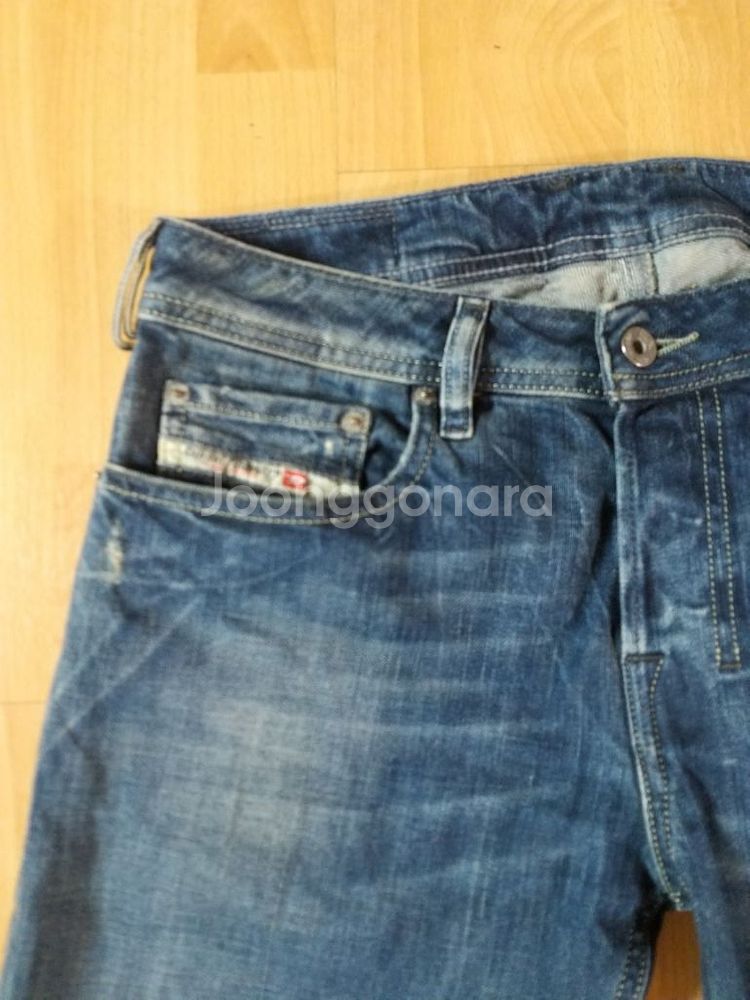 남성 디젤 ZATINY 슬림핏 데님 일자청바지 (30)--2