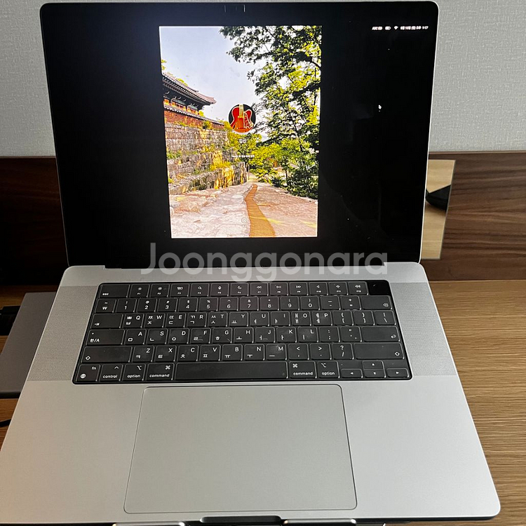 21.실버)맥북 M1 16인치 512/32 200만원--2