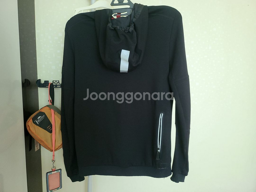 버버리스포츠 트레이닝 자켓 (버버리코리아, 사이즈m)--1