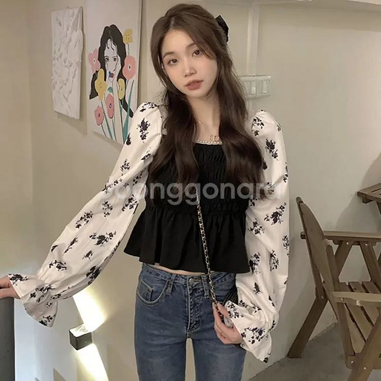 러블리 스퀘어넥 스모크밴딩 배색소매 크롭 블라우스--3