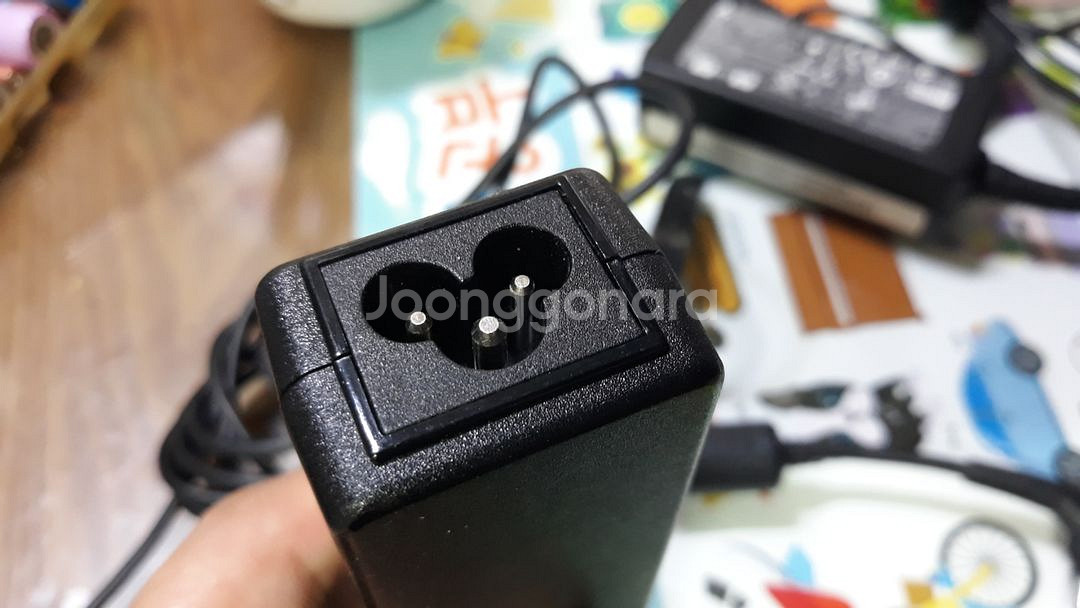 어댑터 충전기 19V 2.1A 3.0x1.0mm 1.5--2
