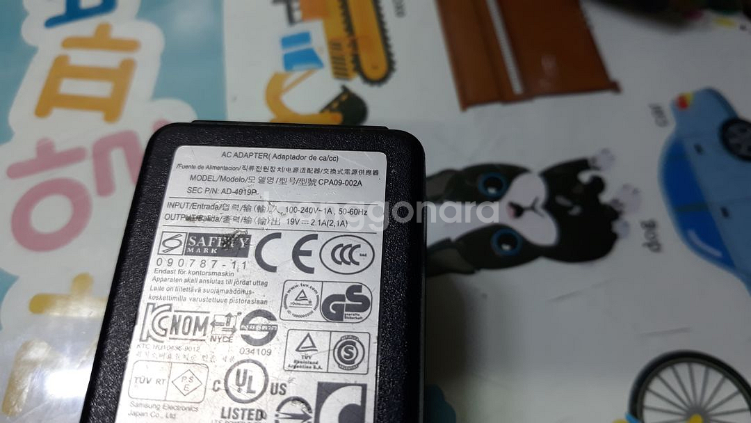 어댑터 충전기 19V 2.1A 3.0x1.0mm 1.5--1