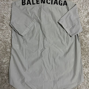 39)발렌시아가 백로고 반팔셔츠