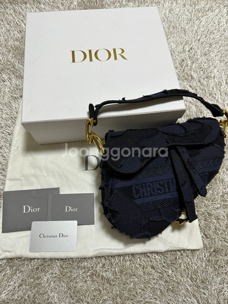 디올 밀리터리 새들백--0