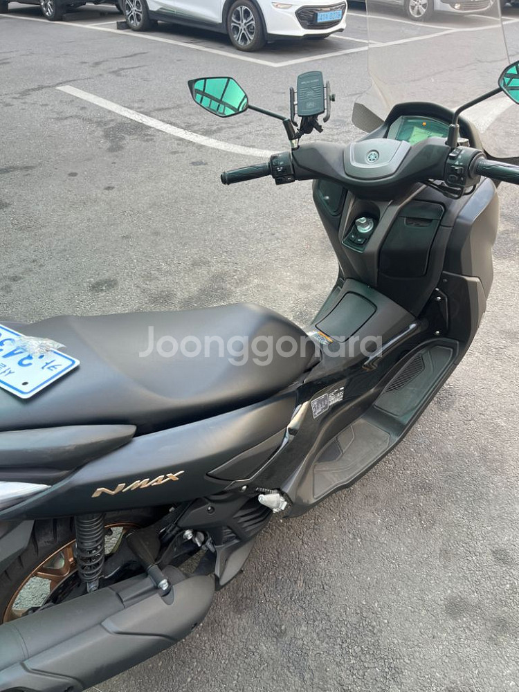 엔맥스 nmax125 22년식 판매합니다--4