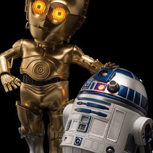 스타워즈 R2D2 와 C3PO 새상품입니다.