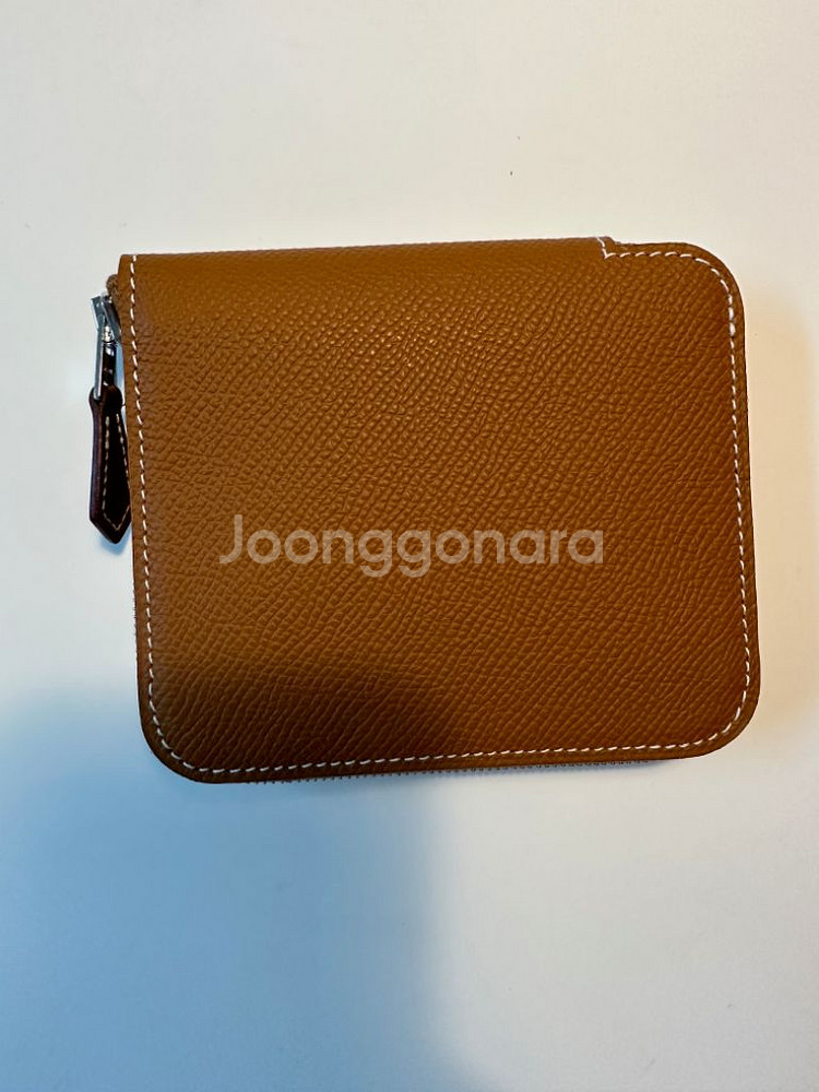 에르메스 실크인 컴팩트 지퍼 반지갑 골드(새상품)--1