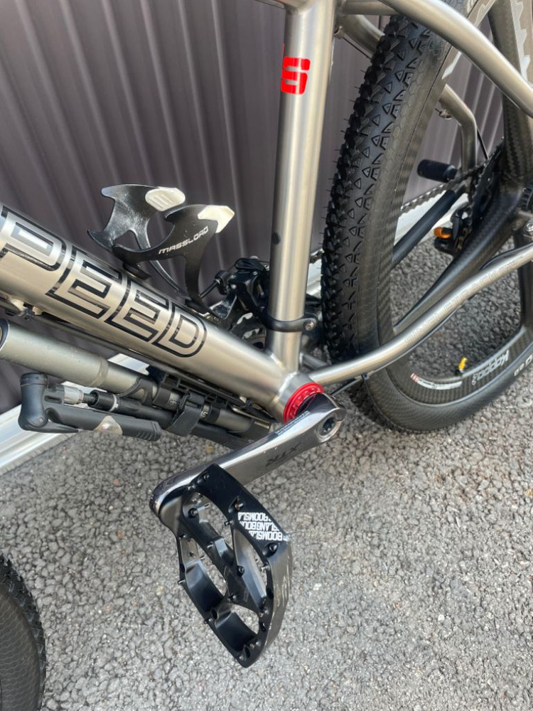 라이트스피드 티타늄 XTR 33단 자전거--5