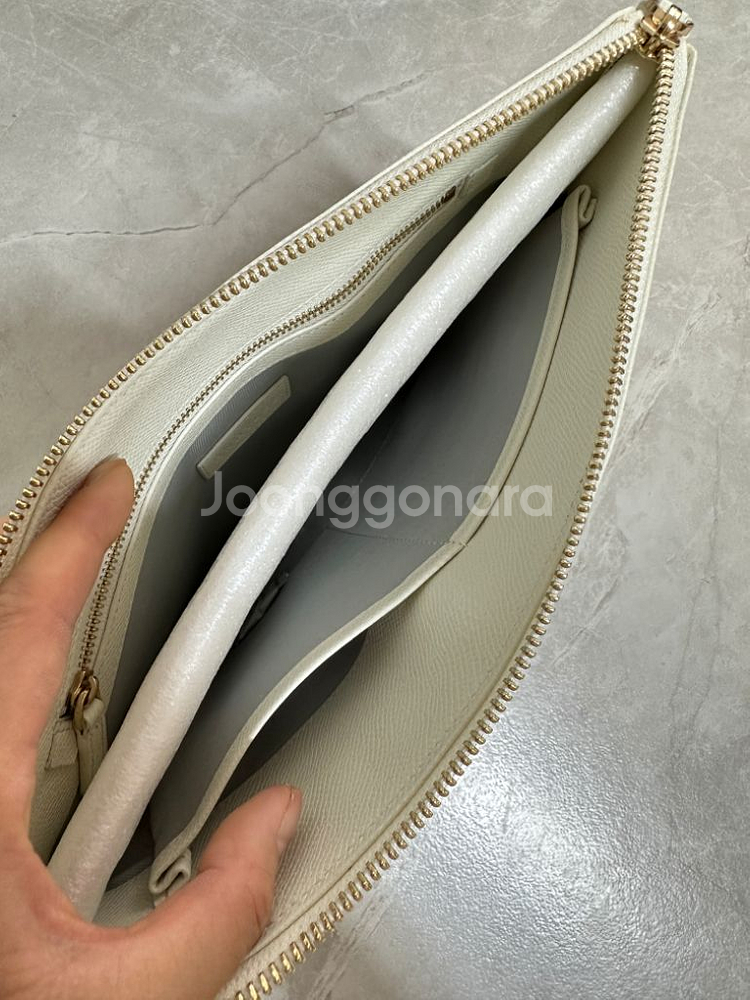 [새상품] 남여공용 소가죽 클러치 / 흰색만 남음--2