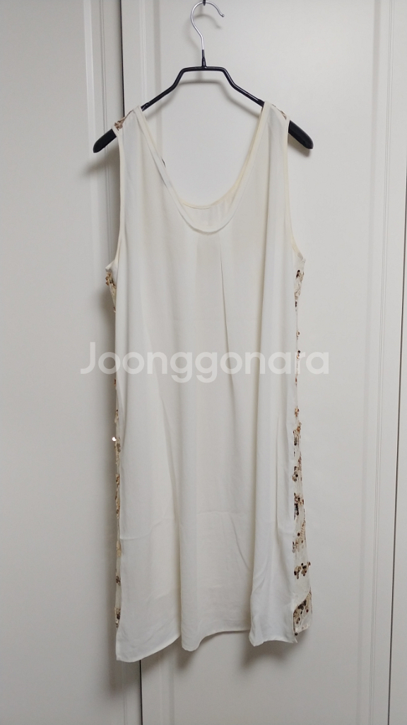 스팽글 레이스 원피스(S/M) 판매합니다--2