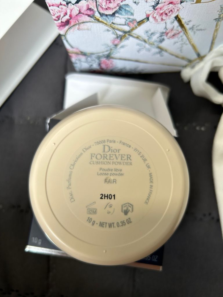 디올 포에버 파우더 쿠션 이미지