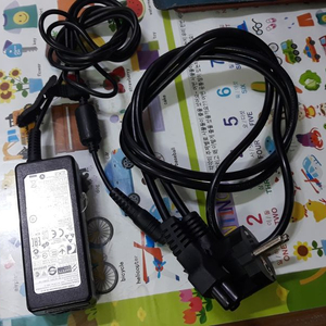 삼성 노트북 충전기 19V 2.1A 40W 5.5x3