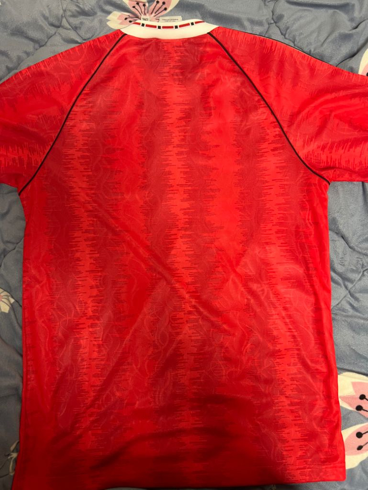 아디다스 90-92 맨유 레트로 유니폼 xl 팝니다 이미지