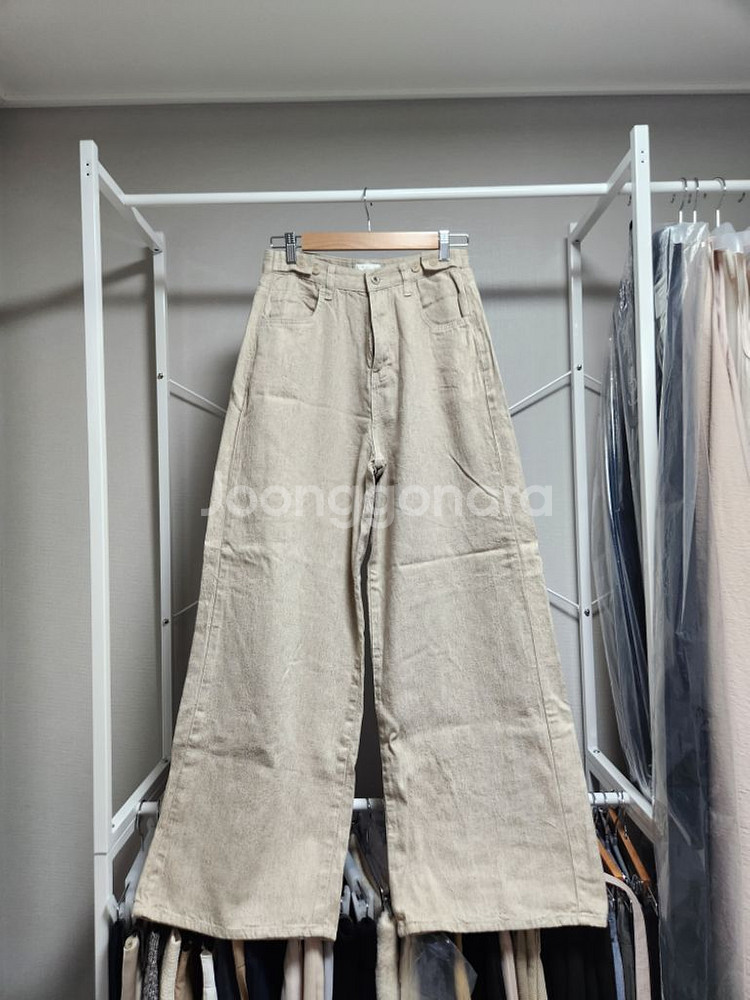 모이아 button wide denim--6