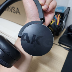 AKG Y50BT 블루투스 헤드폰 + aux 케이블