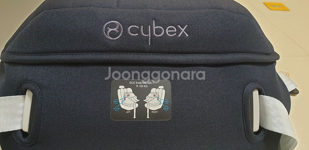 싸이벡스 제로나플러스(회전형)카시트 팝니다.--3
