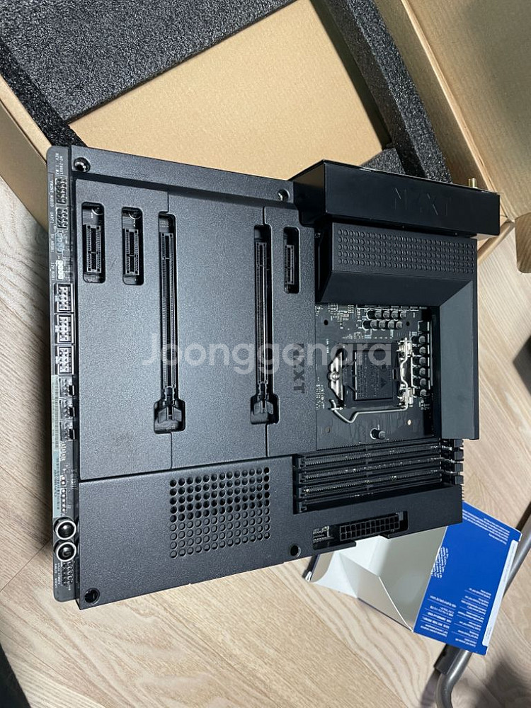 NZXT z490 풀박스--2