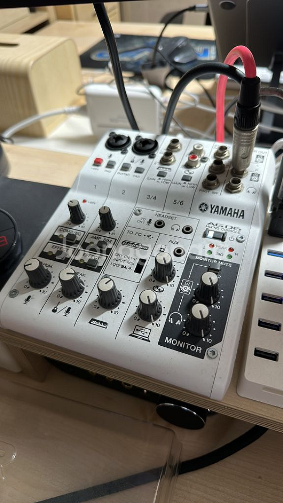 YAMAHA AG06--0