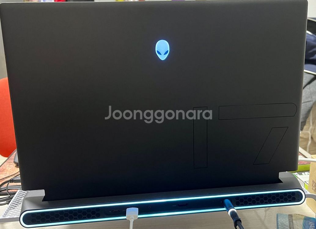 DELL 에일리언웨어 M17r5 게이밍노트북--3
