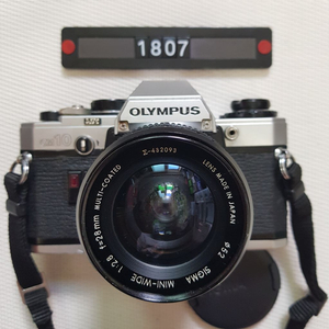 올림푸스 OM 10 필름카메라 2.8 광각렌즈