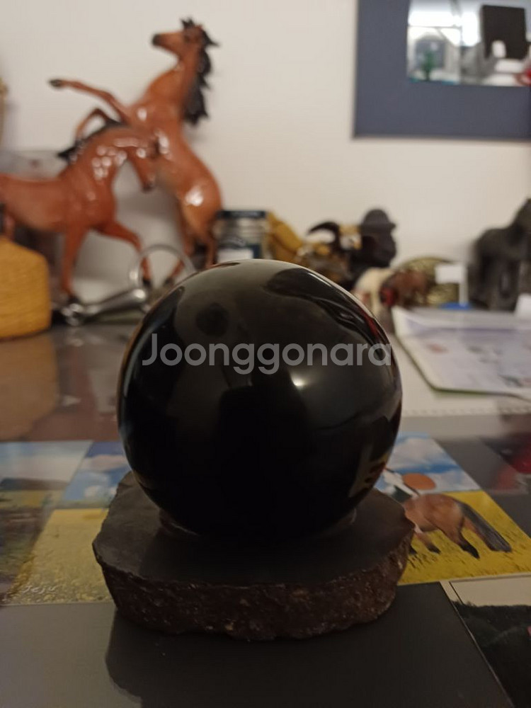 스페인에서 직접사온 희귀한 돌 팝니다(원가75,000)--0