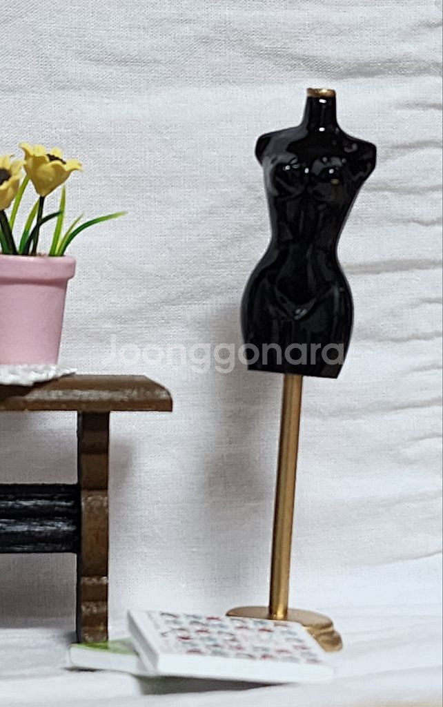 미니어처 테이블/재봉틀/소품--4