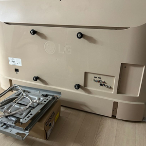 LG 50인치 화이트 TV