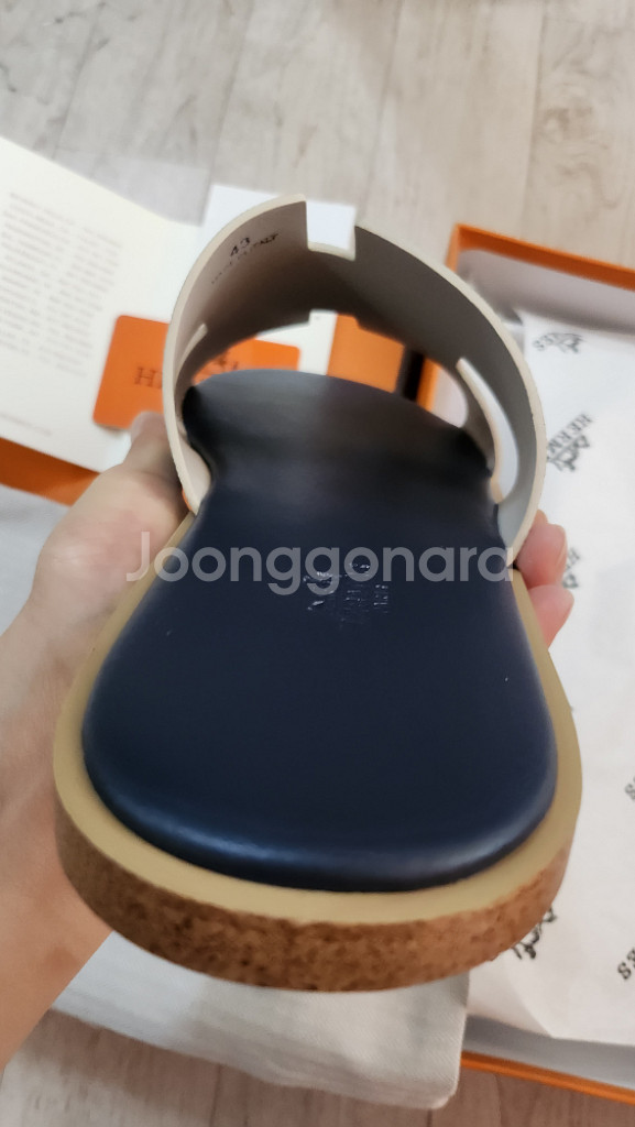 에르메스 이즈미르슬리퍼 투톤베이지--3